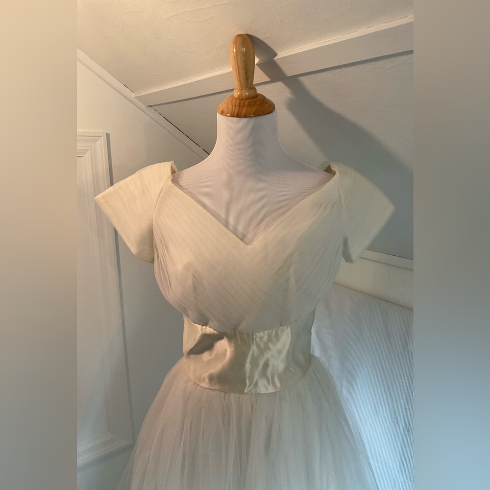 STUNNING Vintage Dress - perfect for wedding or special event! - Picture 3 of 12